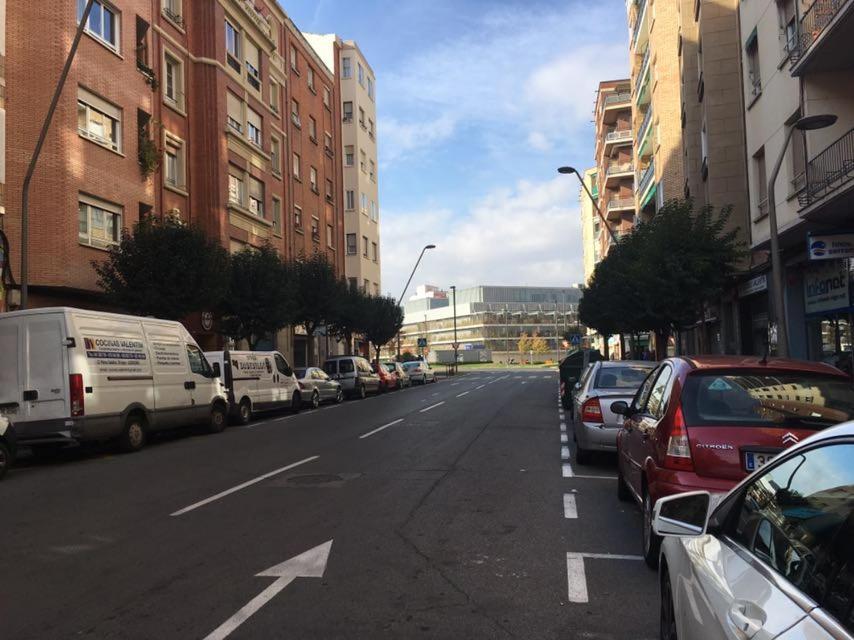 Apartamento Piso centrico y moderno en Logroño Exterior foto